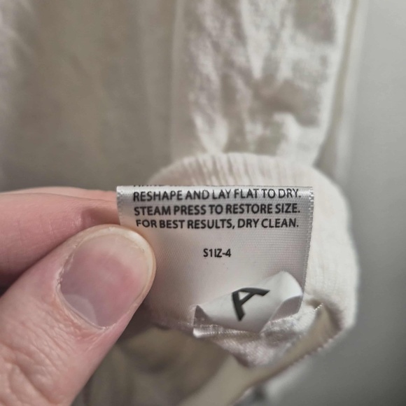 Eileen Fisher 100% Linen Eggshell White Pullover Hooded Costal Chic Sweatshirt M - Picture 9 of 11